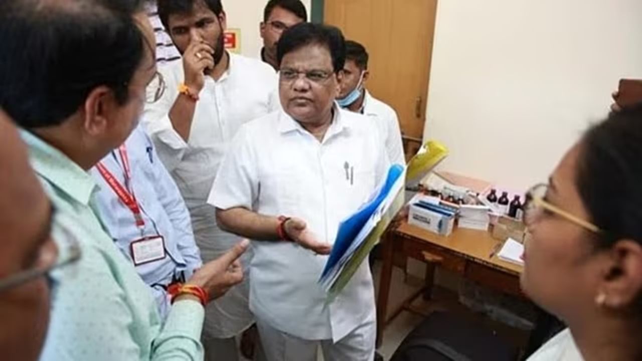‘I vomit after sitting next to NCP’s Ajit Pawar’: Eknath Shinde minister sparks controversy ‘I vomit after sitting next to NCP’s Ajit Pawar’: Eknath Shinde minister sparks controversy