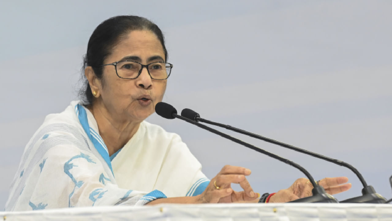 Mamata slams Centre over West Bengal flood crisis, writes second letter to PM Modi
