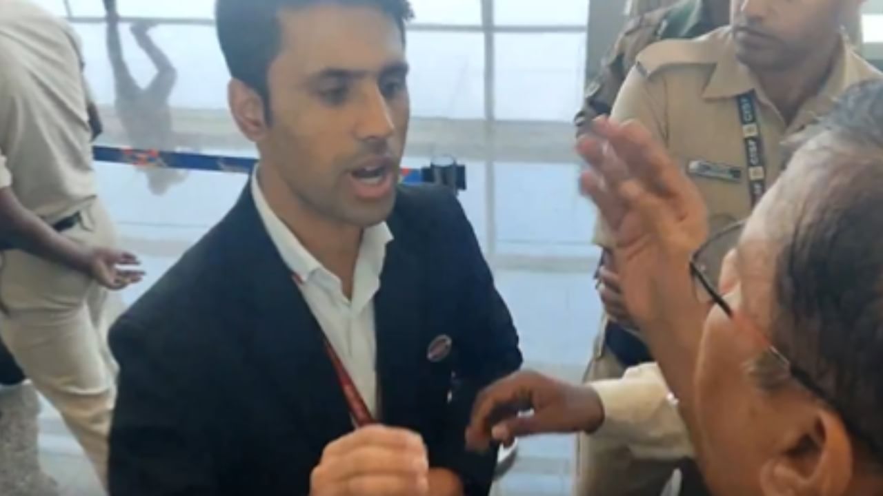 Video: SpiceJet passengers angry after flight is cancelled 5 minutes before boarding