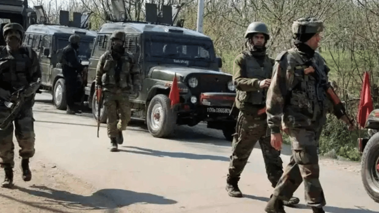 Unprovoked firing by Pakistani troops in Jammu & Kashmir’s Akhnoor, BSF jawan injured Unprovoked firing by Pakistani troops in Jammu & Kashmir’s Akhnoor, BSF jawan injured
