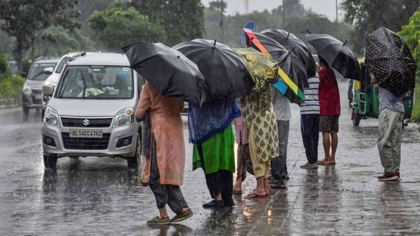 IMD weather forecast: Heavy rainfall predicted in Gujarat, Maharashtra, other states