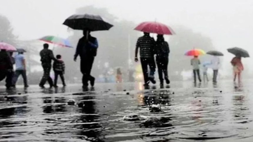 IMD weather update: Heavy rains predicted in Chhattisgarh, MP, other states 1 IMD weather forecast: Heavy rainfall likely in Chhattisgarh, MP in next few days