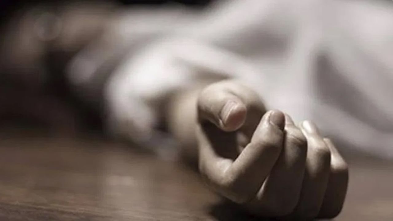 Hyderabad: Software engineer dies by suicide by jumping off a building Hyderabad: Software engineer dies by suicide by jumping off a building