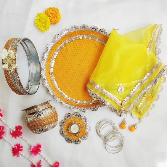 Happy Karwa Chauth images: Download free HD photos 27 Karwa Chauth thali images.