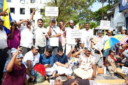 Kerala: AAP protests across the state over LDF govt’s decision to hike power tariffs