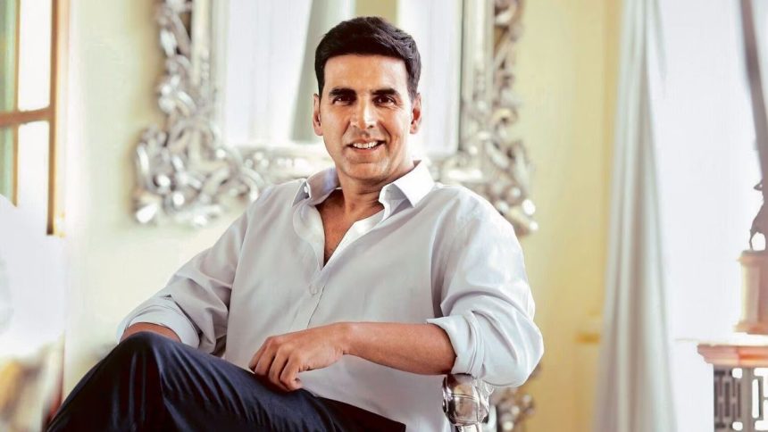 Bade Dilwaala! Akshay Kumar donates Rs 1 crore to feed monkeys in Ayodhya 1 Bade Dilwaala! Akshay Kumar donates Rs 1 crore to feed monkeys in Ayodhya