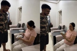 Bengaluru man gifts iPhone 15 to mom for Diwali; heartwarming clip goes viral