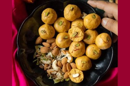 Diwali special: Besan Ladoo recipe (1 kg) for all to enjoy!