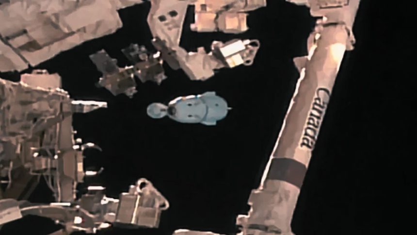 Crew 8 Dragon finally departs from International Space Station