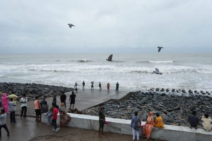 Cyclone Dana Live Updates: Odisha, West Bengal brace for landfall, 3 lakh evacuated
