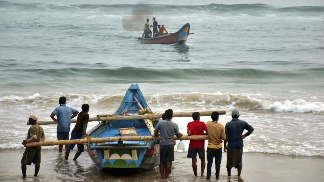 Cyclone ‘Dana’ warning: West Bengal, Odisha on high alert as landfall nears