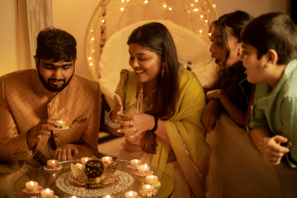 Diwali wishes for friends: Messages filled with love and light