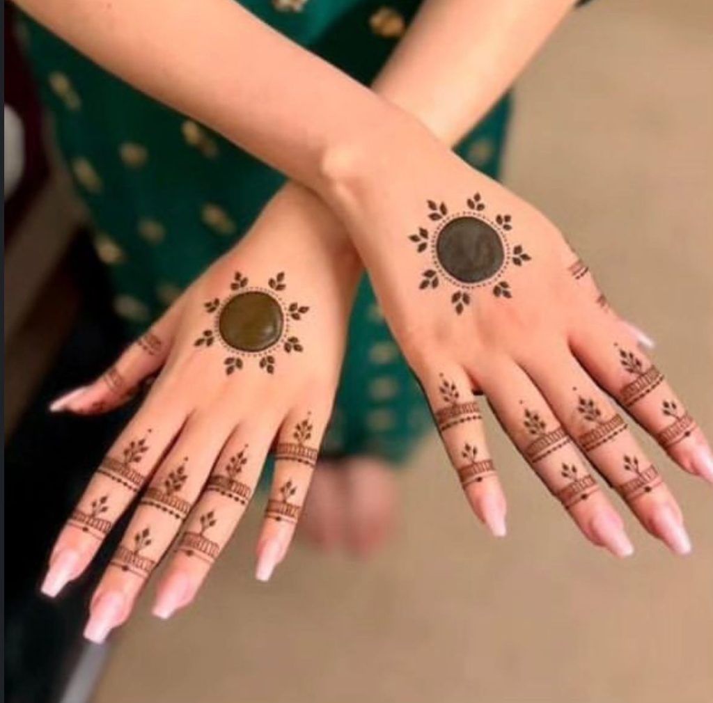 Easy back hand mehndi design, easy mehndi design