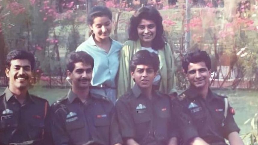 Fauji on TV: When and where to watch Shah Rukh Khan’s classic 1989 show? 1 Fauji on TV: When and where to watch Shah Rukh Khan’s classic 1989 show?