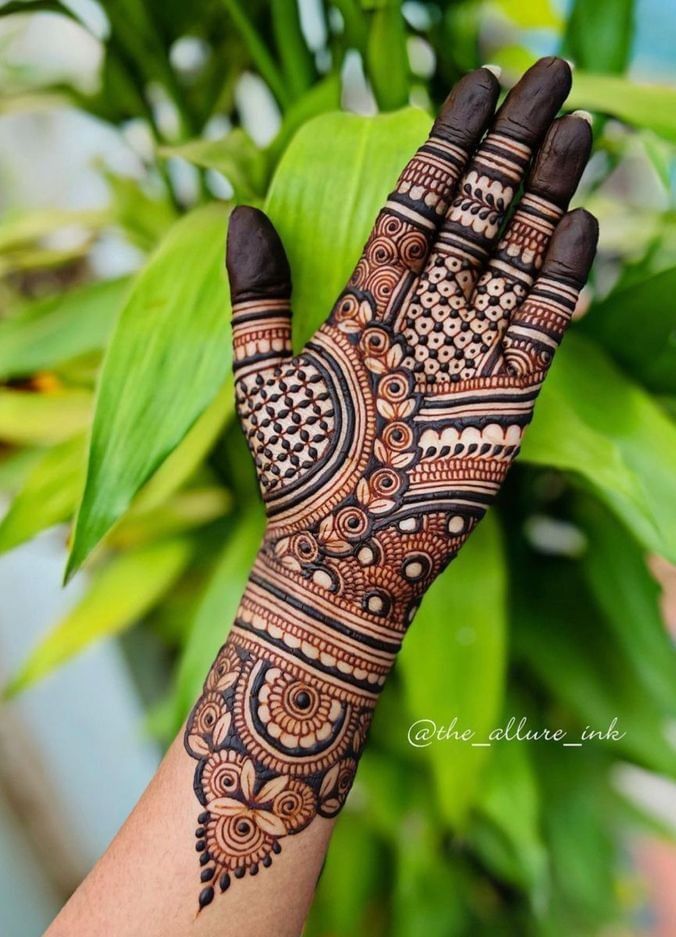 Full mehndi design 