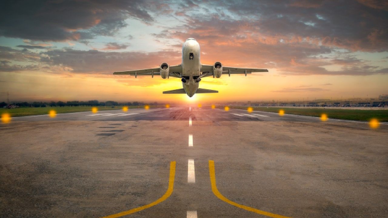 Hoax bomb threats ground 3 flights in 24 hours; takes this week’s toll to 35 Hoax bomb threats ground 3 flights in 24 hours; takes this week’s toll to 35