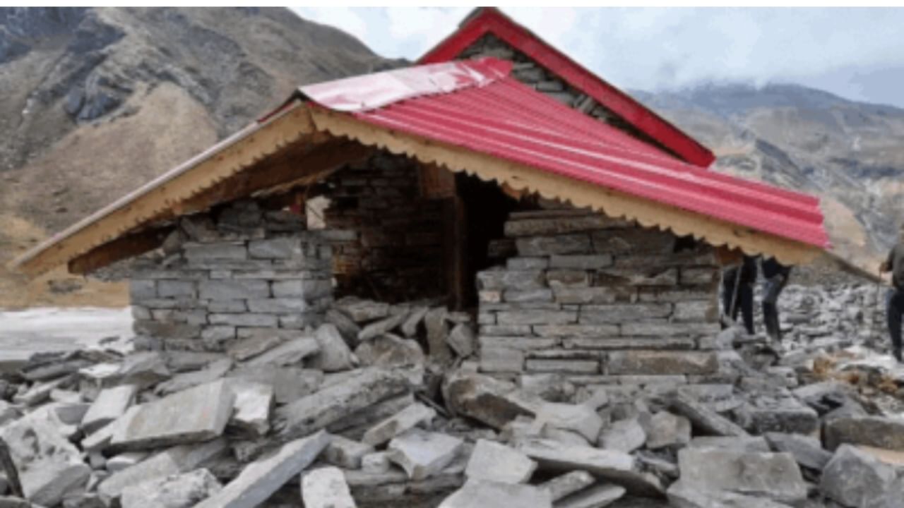 Unauthorized temple by self-styled godman on sacred glacial lake in Uttarakhand’ Bageshwar demolished Unauthorized temple by self-styled godman on sacred glacial lake in Uttarakhand’ Bageshwar demolished