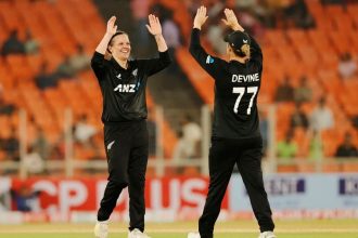 Sophie Devine, Lea Tahuhu shine as New Zealand beat India 76 runs in second WODI