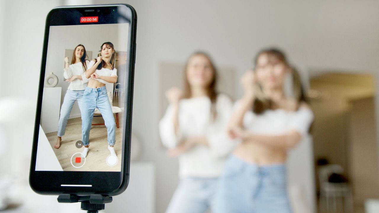 Irish university introduces first-ever 4-year ‘influencer course’ Irish university introduces first-ever 4-year ‘influencer course’