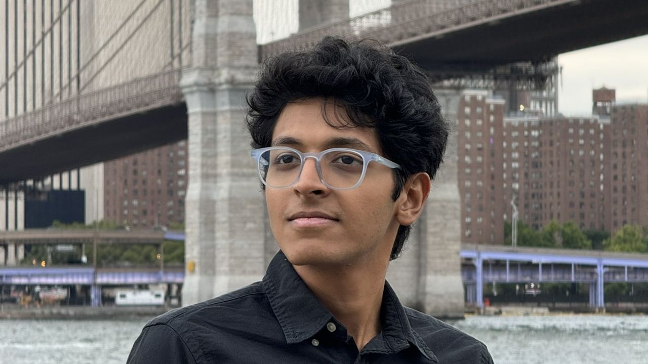 Bengaluru YouTuber seeks advise after IIT student rejects his offer | Check reason