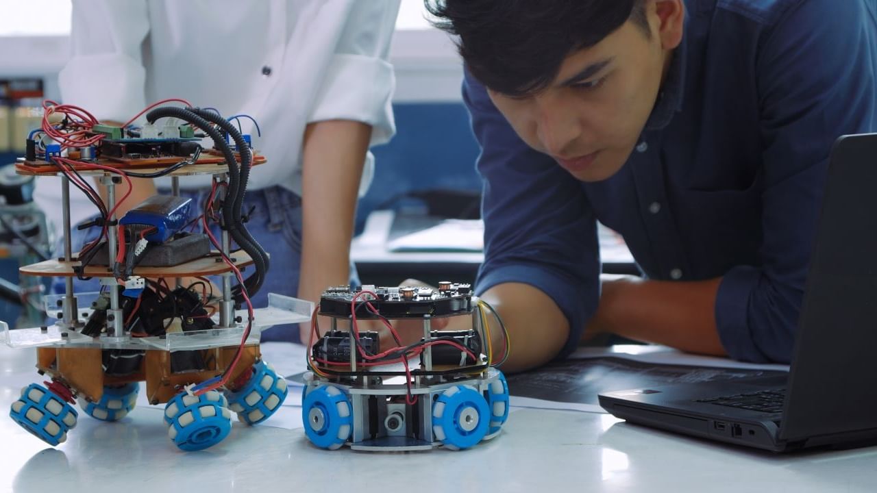 Is JEE Main required to apply for BTech at railway institute, Vadodara?