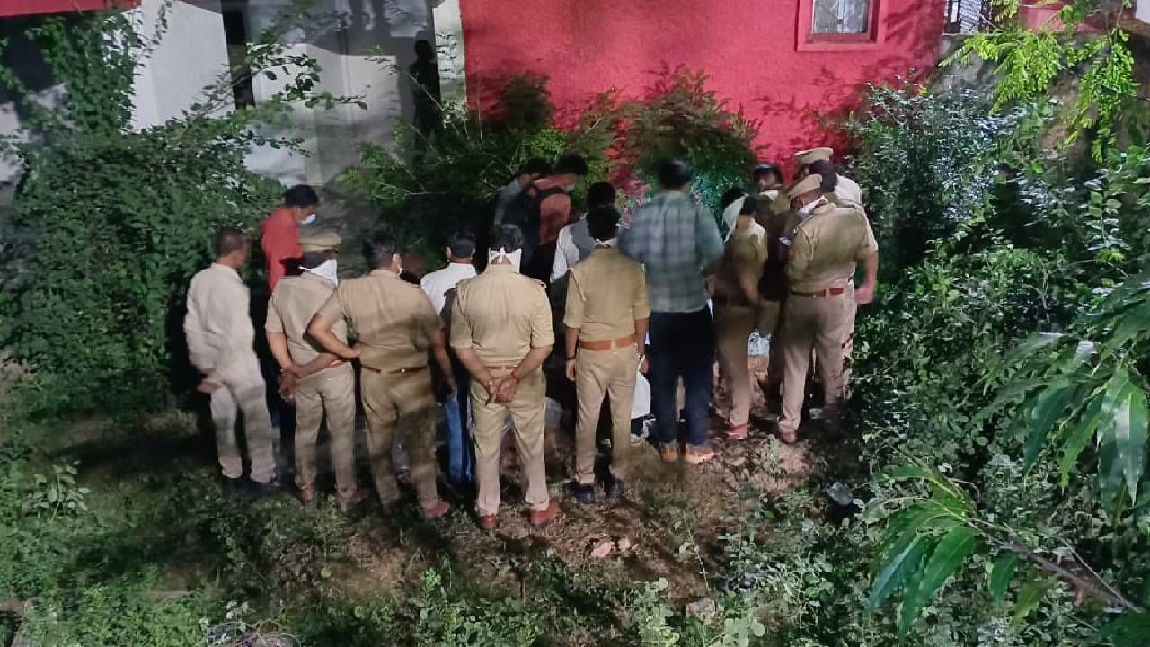 UP woman’s body found near Kanpur DM Bungalow, four months after murder UP woman’s body found near Kanpur DM Bungalow, four months after murder