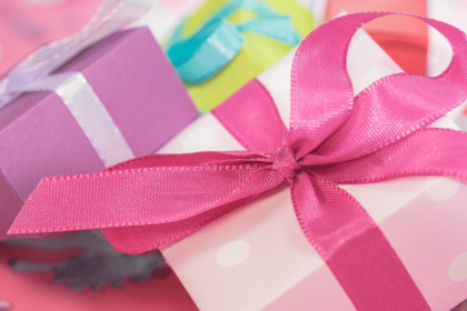 Karwa Chauth gift ideas for girlfriend: From luxury to budget-friendly options