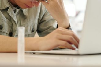 Man sacrificed sleep & work-life balance to earn Rs 4 crore; slammed online