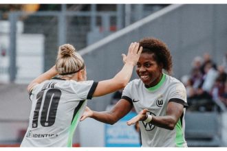 Women’s Bundesliga: Wolfsburg close gap to top and cruise past uninspiring Essen