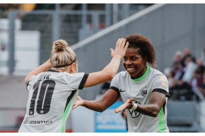 Women’s Bundesliga: Wolfsburg close gap to top and cruise past uninspiring Essen