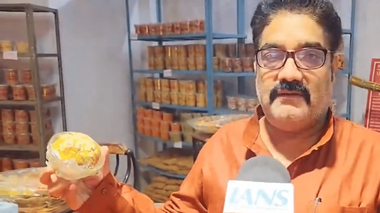 Bihar sweet seller makes Modi Laddu for Diwali