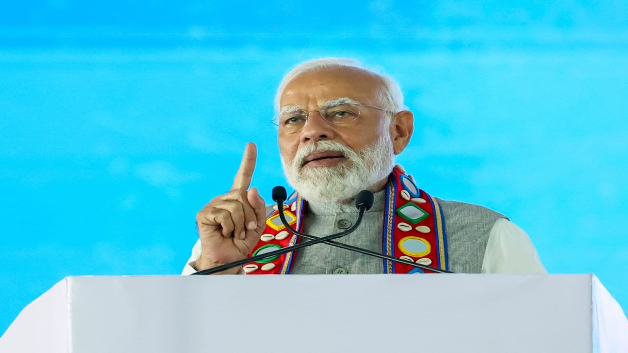 Expanding AB-PMJAY to cover senior citizens is good to help ease economic downturn Expanding AB-PMJAY to cover senior citizens is good to help ease economic downturn