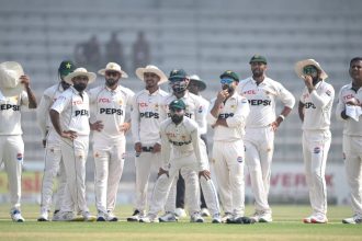 Pakistan announce spin-heavy team for third Test against England