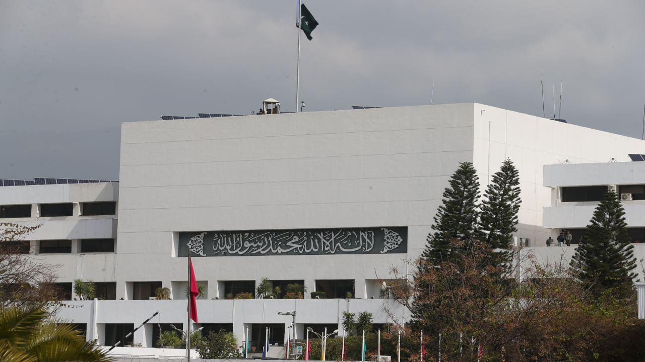 How Pakistan plans to curb judiciary’s powers with 26th Amendment Bill- Explained How Pakistan plans to curb judiciary’s powers with 26th Amendment Bill- Explained