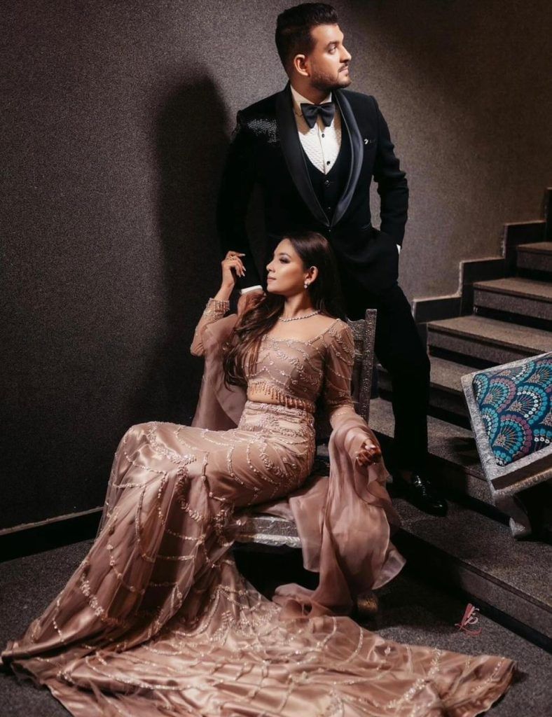 Karwa Chauth Couple Poses