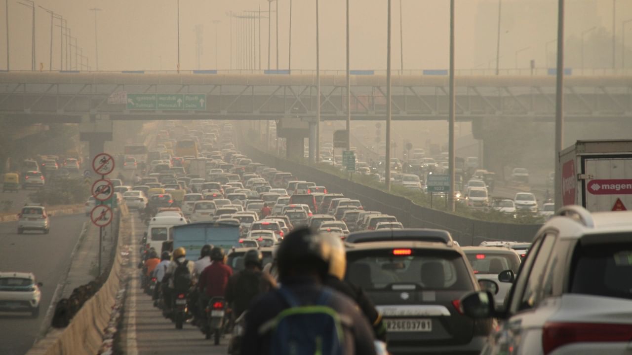 GRAP-2 enforced in Delhi NCR as AQI gets ‘very poor’ | What’s banned, what’s allowed GRAP-2 enforced in Delhi NCR as AQI gets ‘very poor’ | What’s banned, what’s allowed
