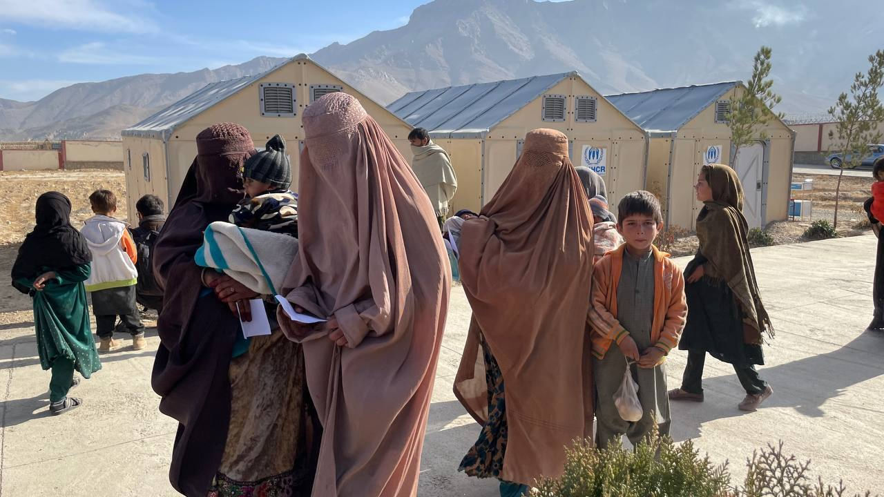 Taliban’s latest diktat bars Afghan women from praying loudly for THIS reason Taliban’s latest diktat bars Afghan women from praying loudly for THIS reason