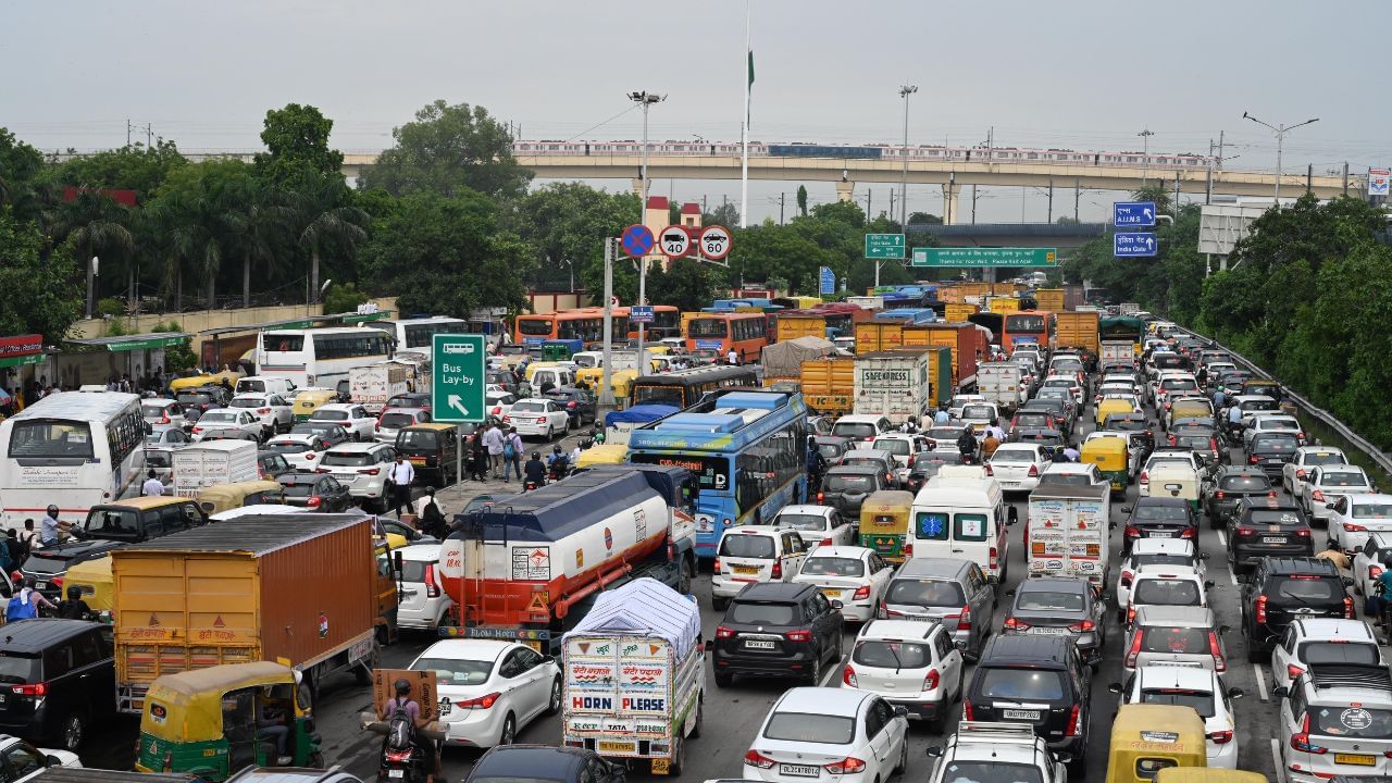 Delhi traffic advisory: Avoid traveling in THESE routes from Oct 25 to 27 | Details