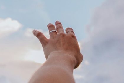 Woman ‘goes to heaven’ after dying for 11 minutes – see what she saw there
