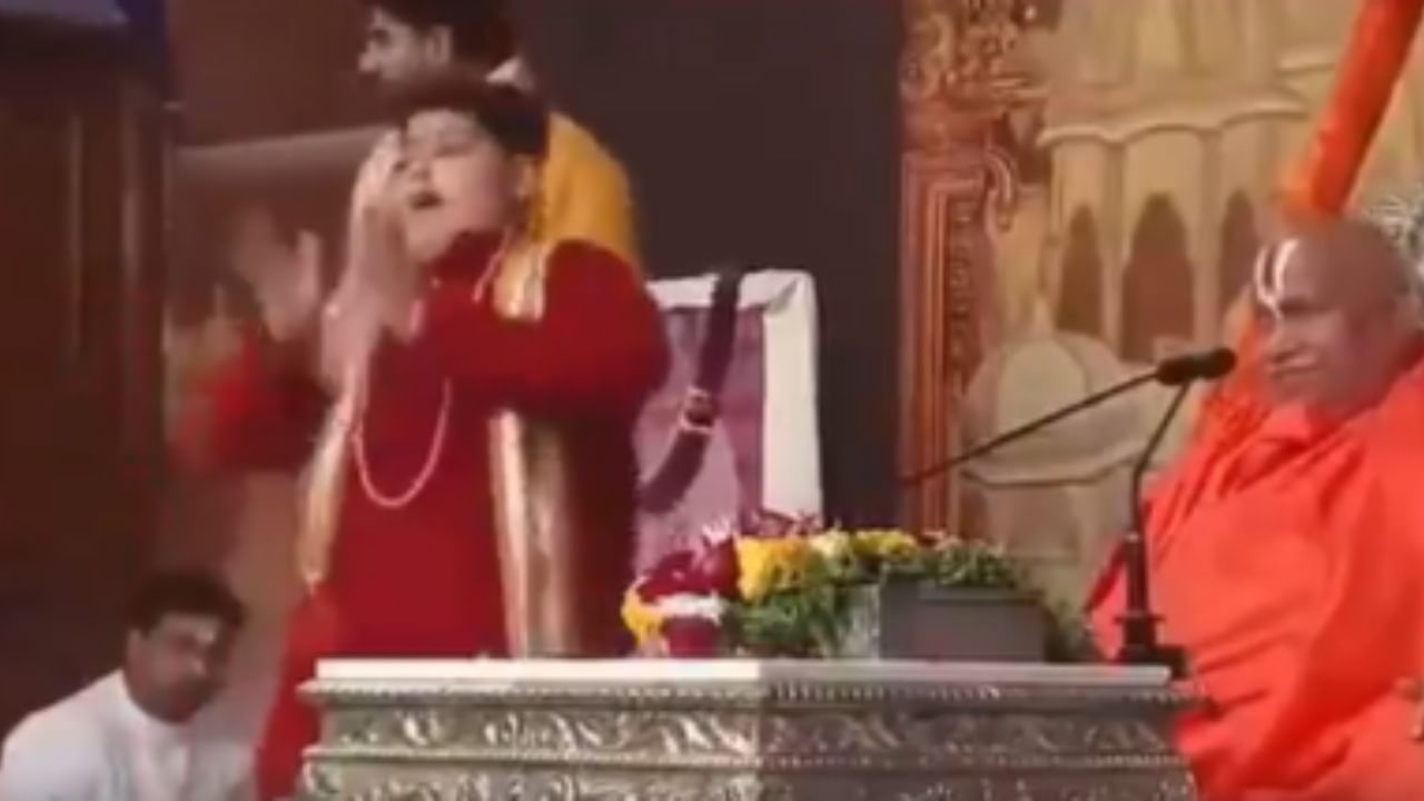 Child preacher Abhinav Arora removed from stage for dancing, seeks legal action Child preacher Abhinav Arora removed from stage for dancing, seeks legal action