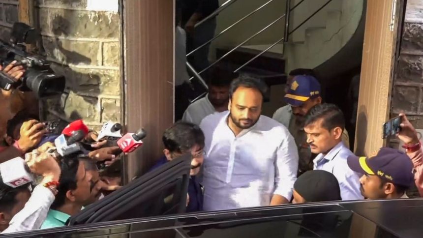 ‘Don’t politicise it, need justice’: MLA Zeeshan on father Baba Siddique’s killing