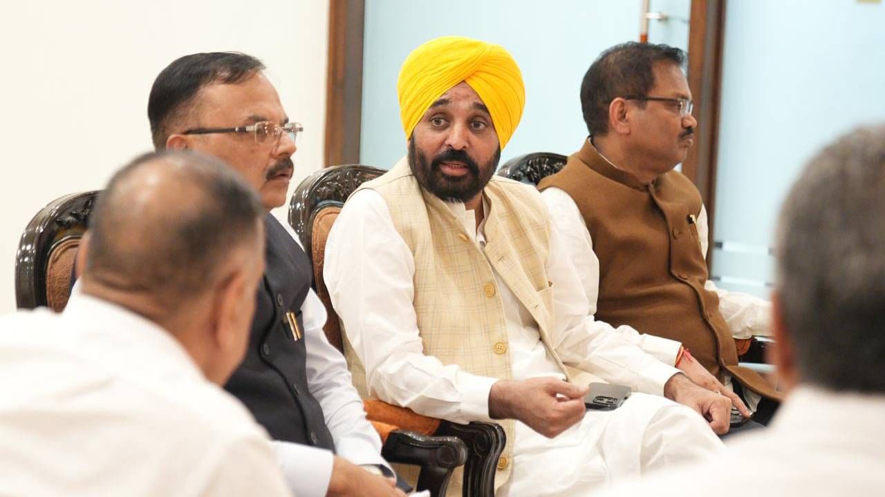 Punjab CM keeps his word with Millers, Aarthias of Punjab, Flags issues with GOI
