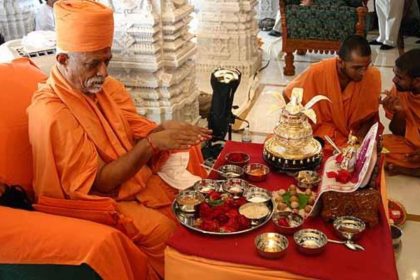 Diwali Bahipujan in the presence of Pujya Swayamprakashdas Swami Ji