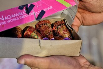 Gurugram to Delhi home delivery of firecrackers on Diwali to worsen air quality