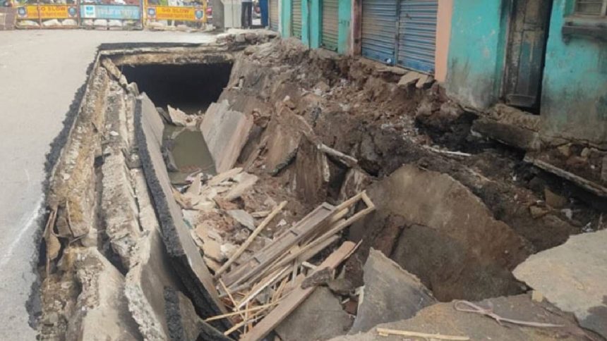 Ghoshamahal road caves in after sewerage pipeline collapses