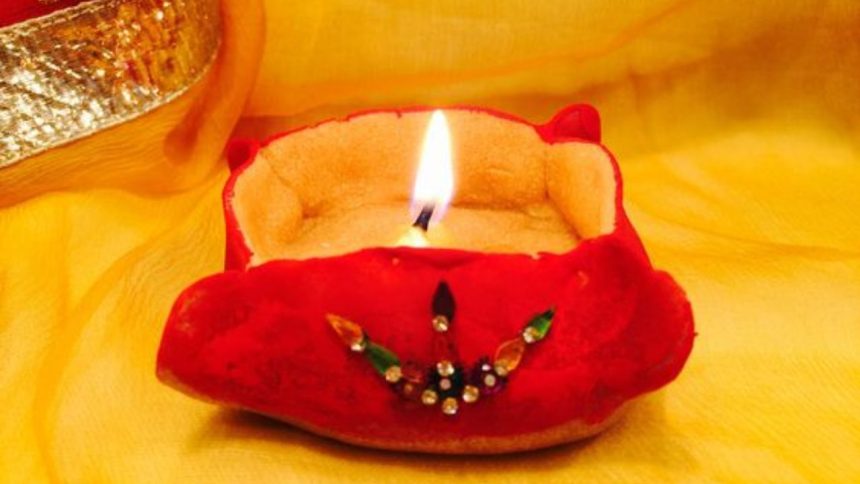 DIY wheat flour diyas for Karwa Chauth: Simple steps for making Aate ka Diya 1 DIY wheat flour diyas for Karwa Chauth: Simple steps for making Aate ka Diya