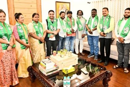 Midnight coup in Jharkhand: Louis Marandi among 6 BJP leaders join JMM