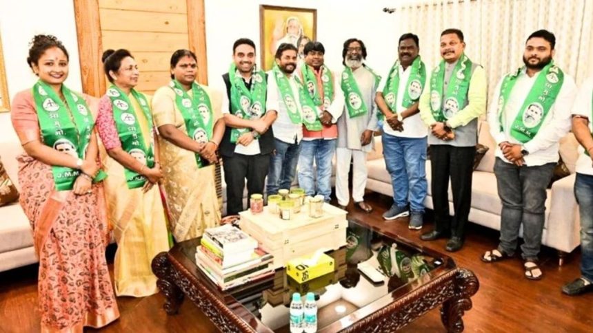 Midnight coup in Jharkhand: Louis Marandi among 6 BJP leaders join JMM