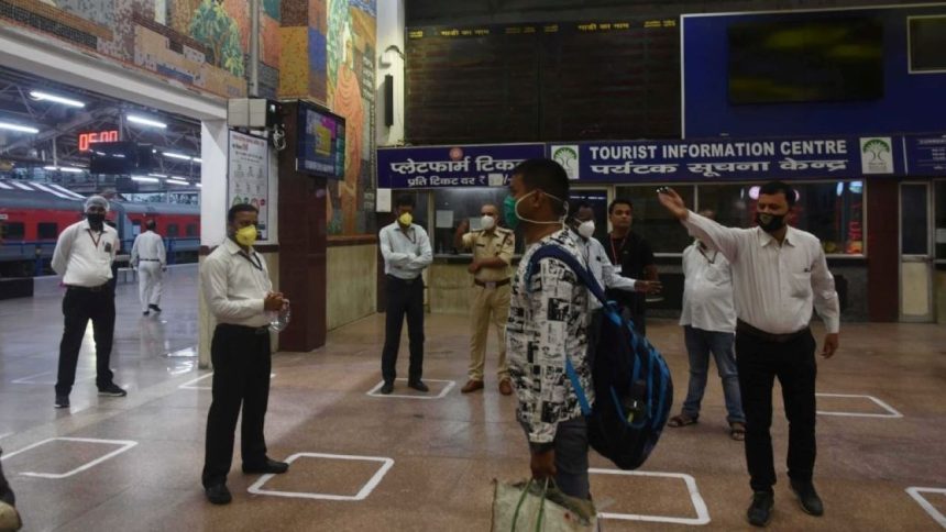 Regular vs contract jobs in Indian Railways; Check benefits, perks