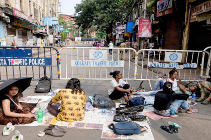 RG Kar case: Two more junior doctors join colleagues on fast-unto-death